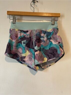 Athleta Girl Run The World 3”  Blue Purple Shorts Girls Youth Size 8-10
